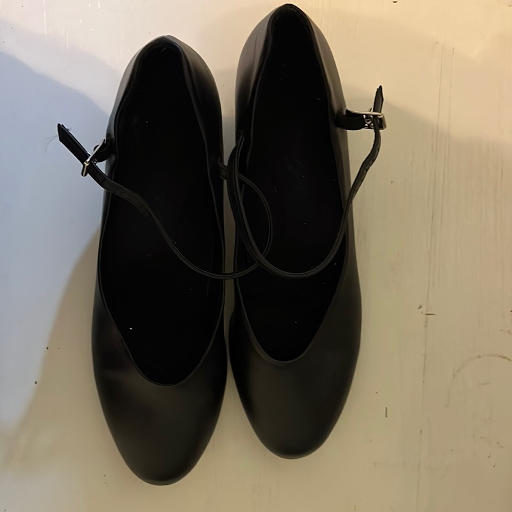 Capezio Character Shoes, black 8.5 Narrow